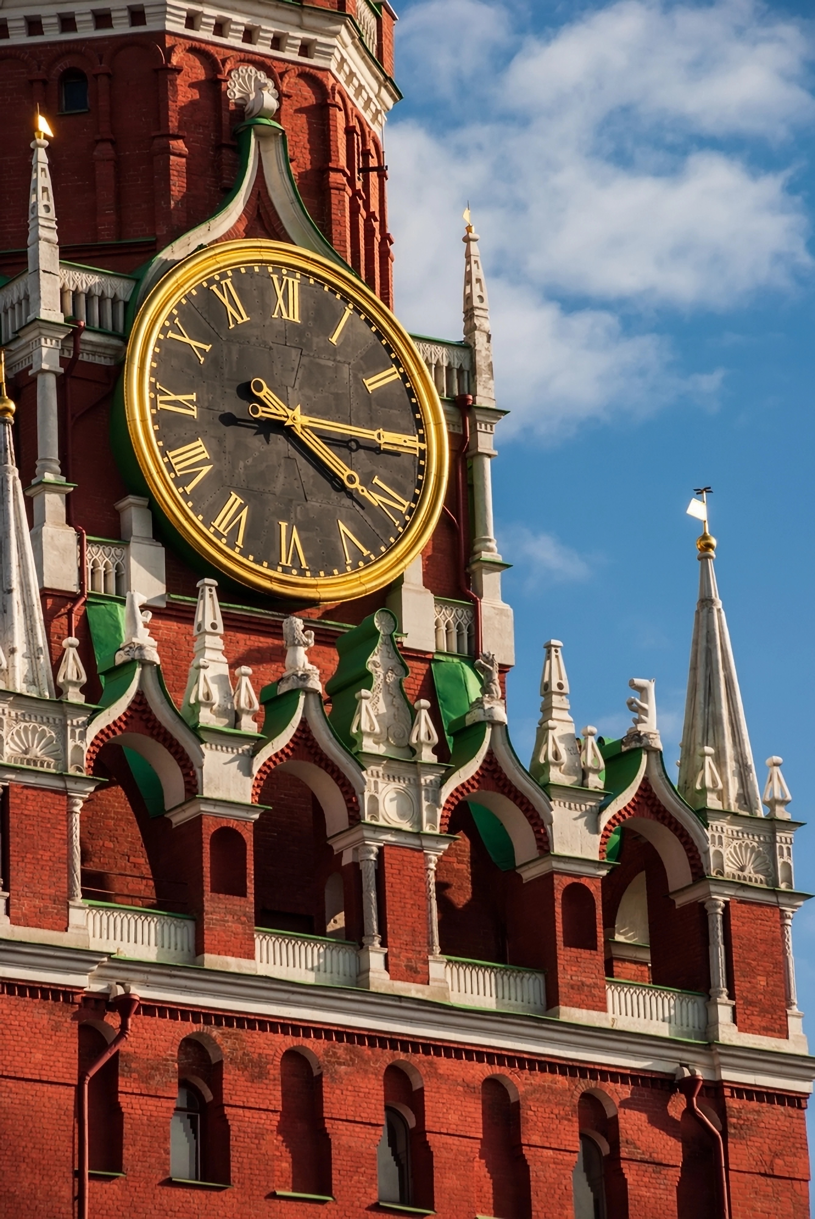 Пешеходная экскурсия «Вокруг Кремля» со скидкой до 22%