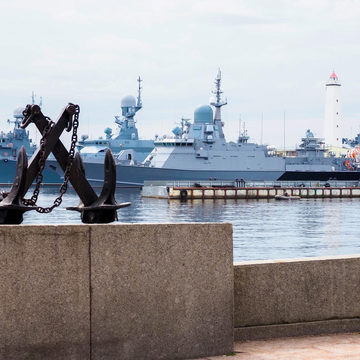 Экскурсия в Кронштадт с посещением Музея военно-морской славы со скидкой до 34%