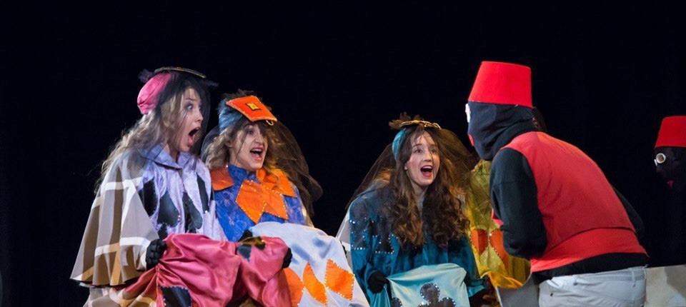 Спектакль «Дороже жемчуга и злата» со скидкой 30%