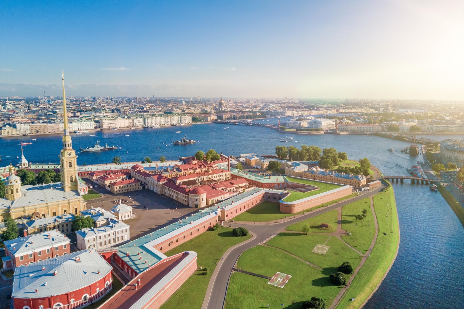Большая обзорная экскурсия с посещением Петропавловской крепости со скидкой 55%