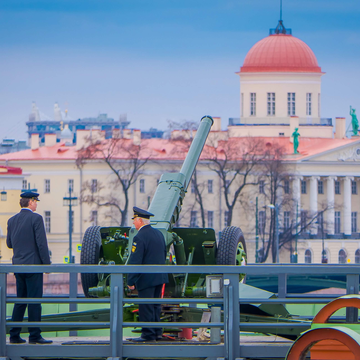 Экскурсия «Полуденный выстрел» на теплоходе со скидкой 68%