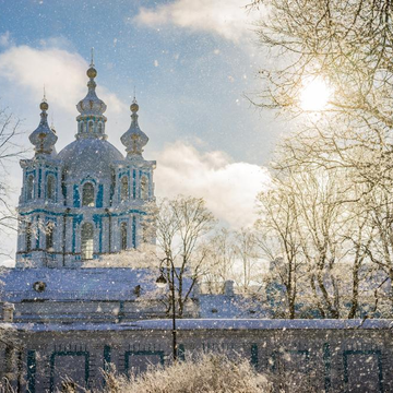 Подъём на смотровую площадку Смольного собора Подъём на смотровую площадку Смольного собора со скидкой 35%