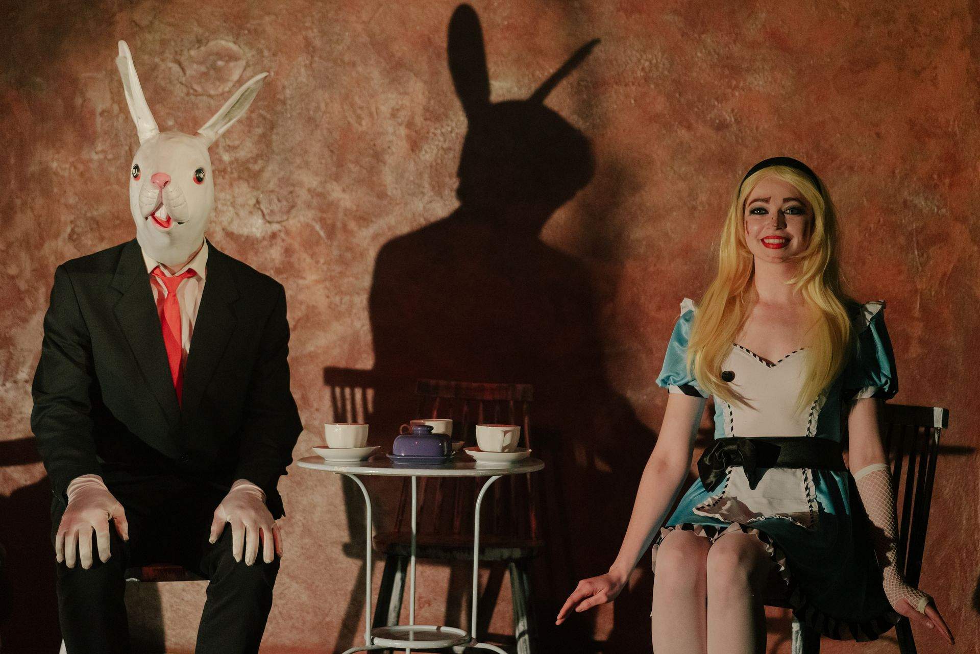 Спектакль «Алиса в Стране Чудес» со скидкой 25%