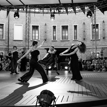 Танцевальный спектакль «Страсти» на Новой сцене Александринского театра