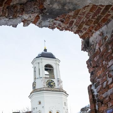 Индивидуальная экскурсия «Выборг: от развалин монастырей к величию королевского Замка»