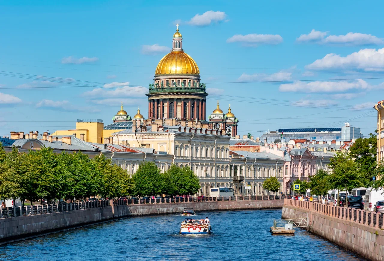 Комбо-экскурсия по Санкт-Петербургу на автобусе и теплоходе со скидкой 50%