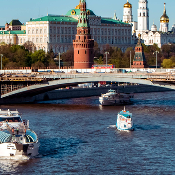 Круговая прогулка на электроходе «Стрельна» от причала Китай-город