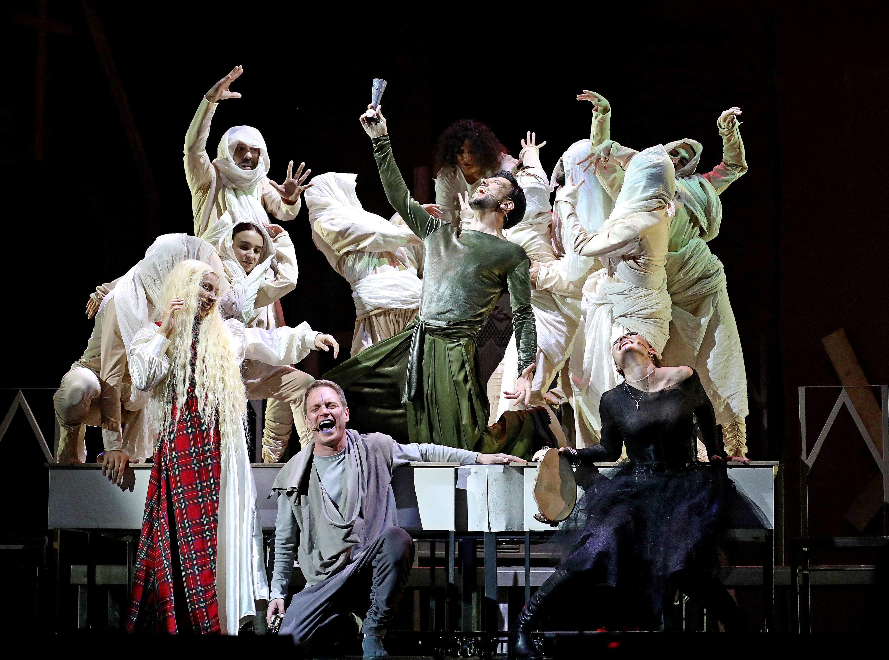 Музыкальный спектакль «Пир во время чумы» и «Моцарт и Сальери» со скидкой 30%