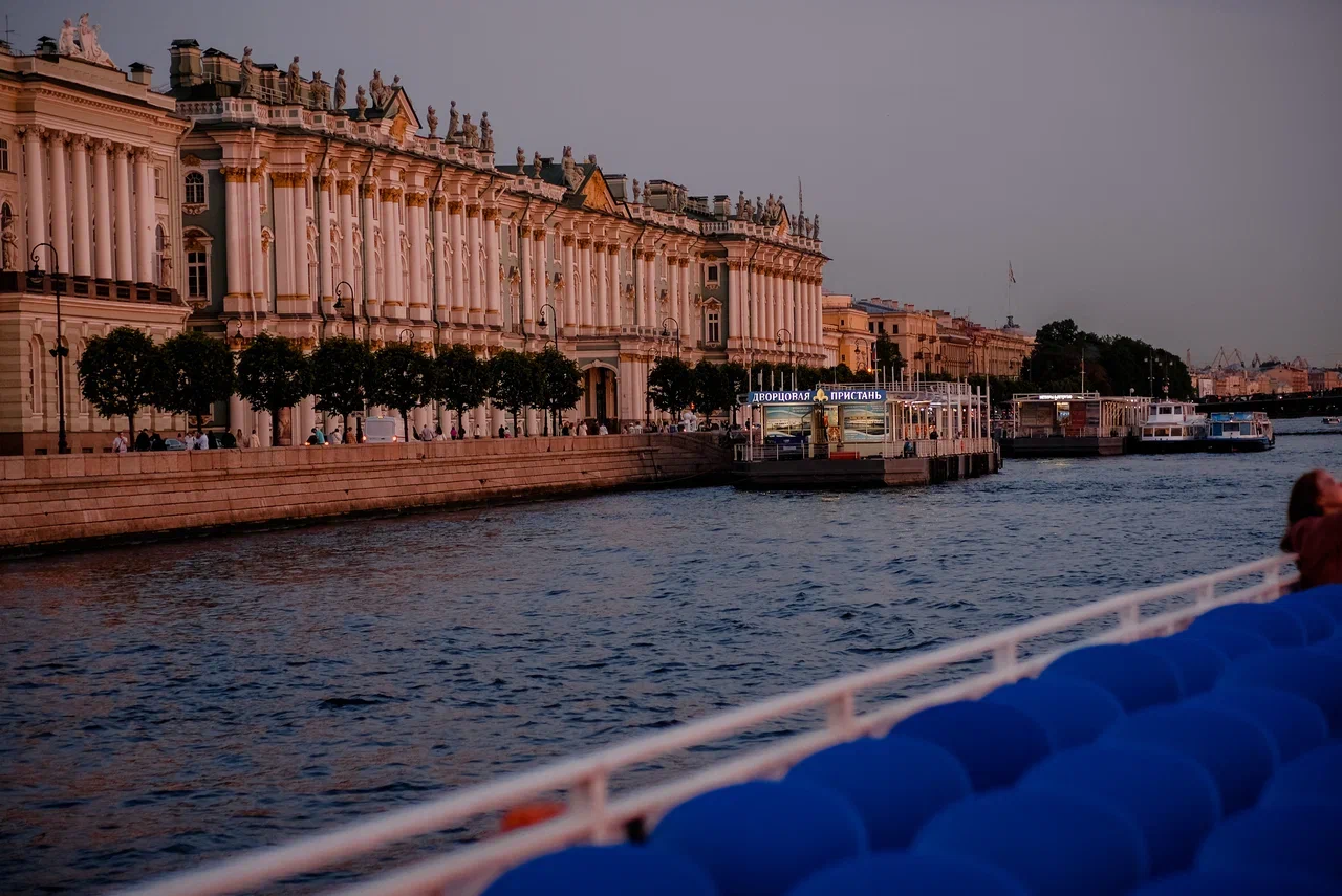 Речная прогулка «Имперский Петербург» на двухпалубном теплоходе