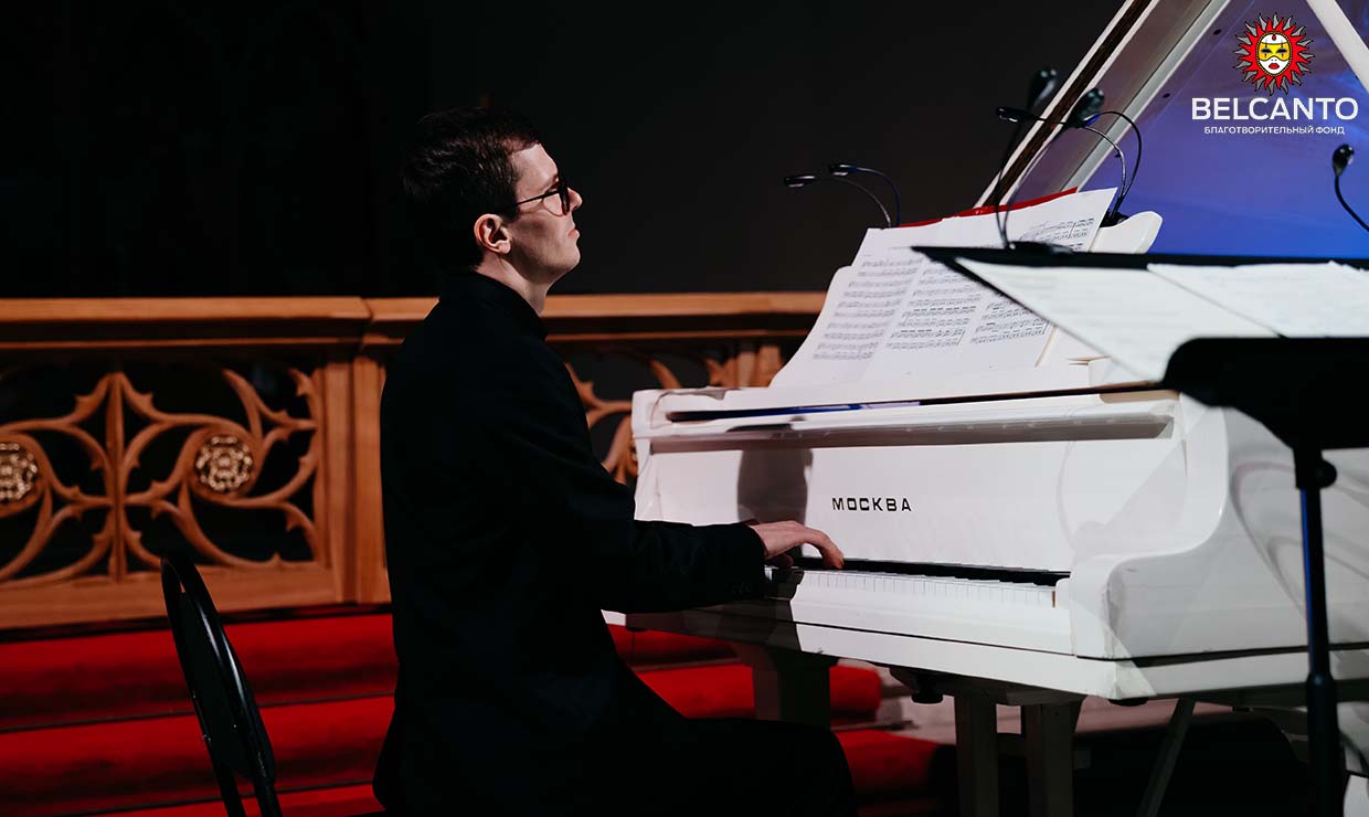 Концерт «Новогодний концерт при свечах. От Чайковского до Стинга» со скидкой 40%