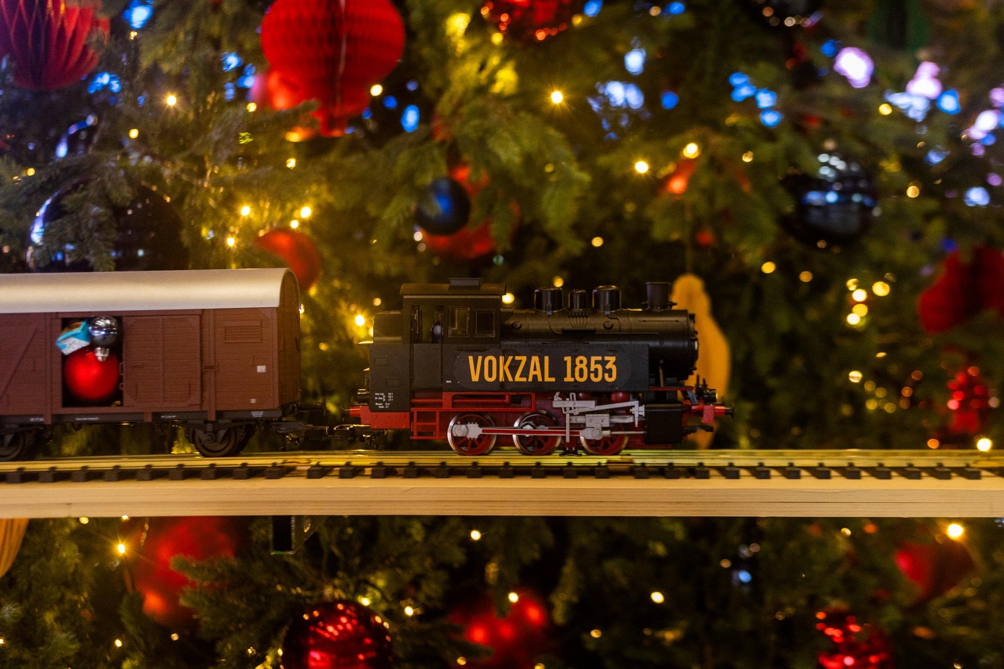 В пространстве Vokzal 1853 бесплатно покажут новогодние фильмы