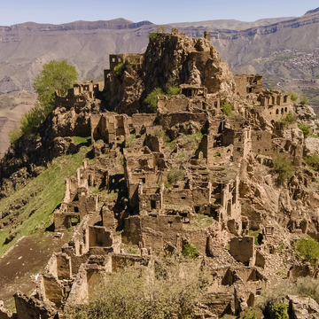 Экскурсия «Аул-призрак Гамсутль и подземный водопад» с обедом
