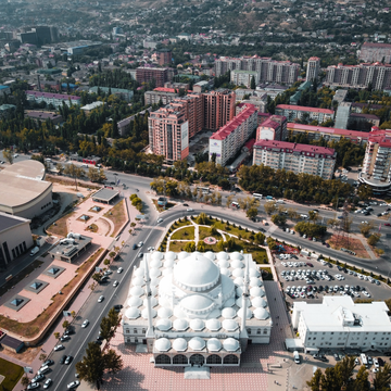 Обзорная пешеходная экскурсия по Махачкале Обзорная пешеходная экскурсия по Махачкале