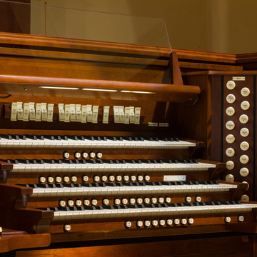 Органный концерт «Ave Maria и Рождество при свечах в старинной церкви» со скидкой 50%