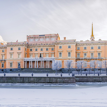 Обзорная экскурсия «Дворцы Петербурга» с посещением Юсуповского дворца Обзорная экскурсия «Дворцы Петербурга» с посещением Юсуповского дворца
