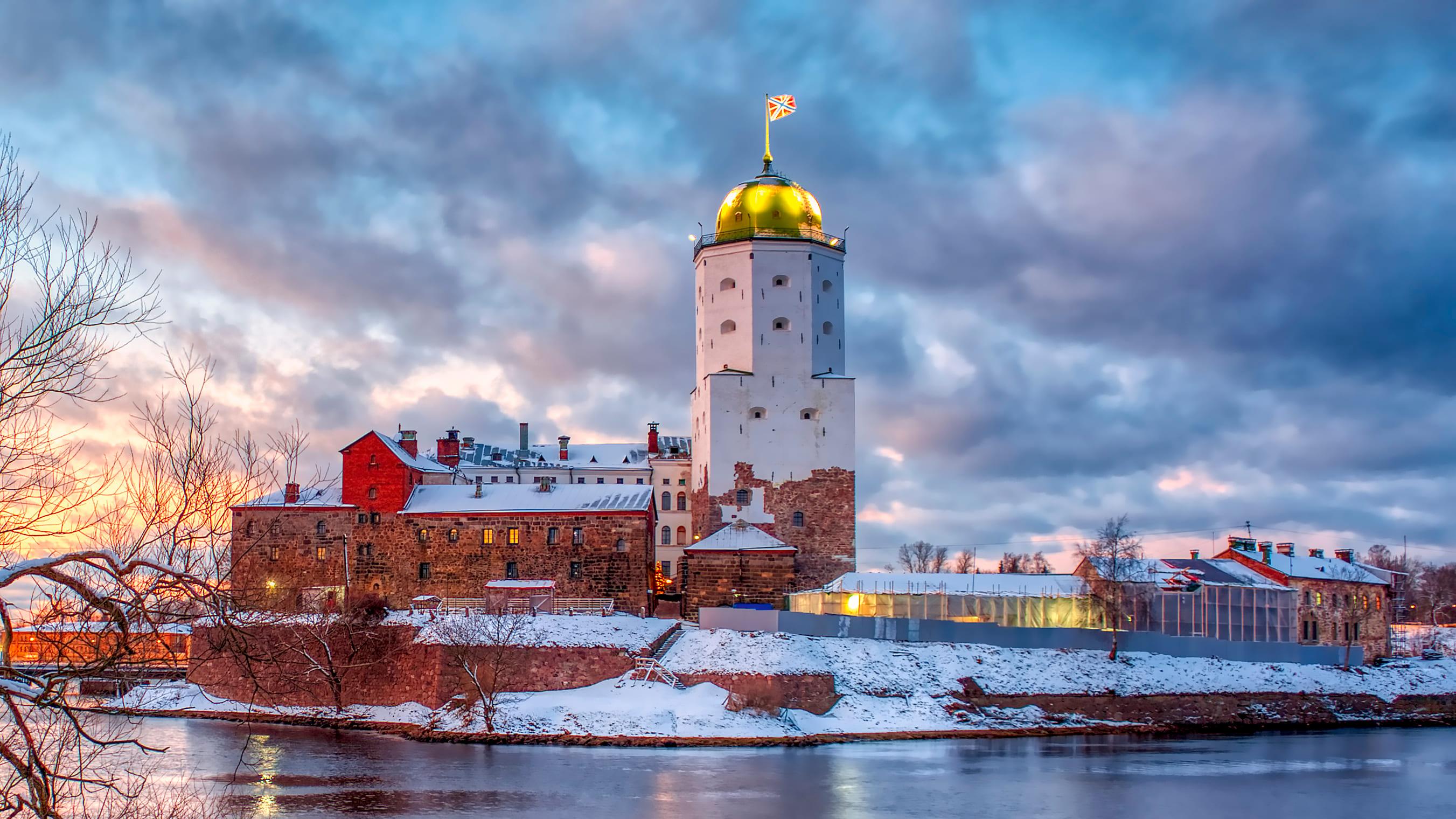 Выборгский замок: история и стоимость билетов