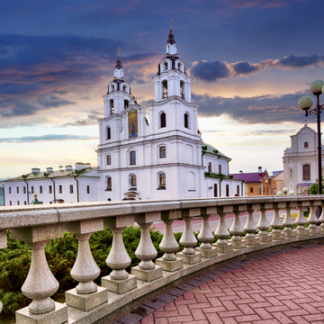 Пешеходная обзорная экскурсия «История Минска» в мини-группе