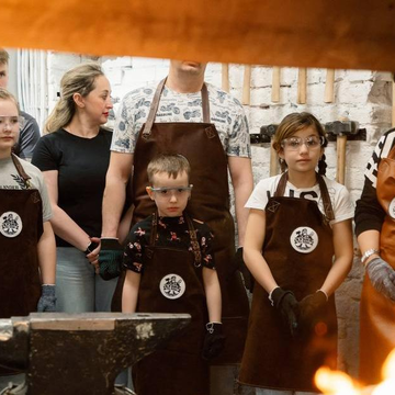 Детский мастер-класс «Посвящение в кузнецы» Детский мастер-класс «Посвящение в кузнецы» со скидкой 50%