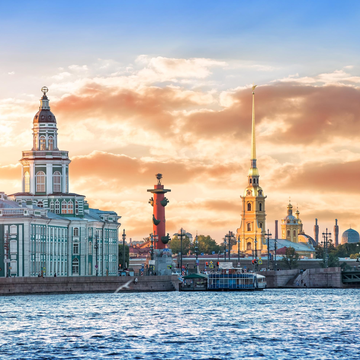 Дневная обзорная экскурсия по Санкт-Петербургу на двухпалубном теплоходе со скидкой до 66%