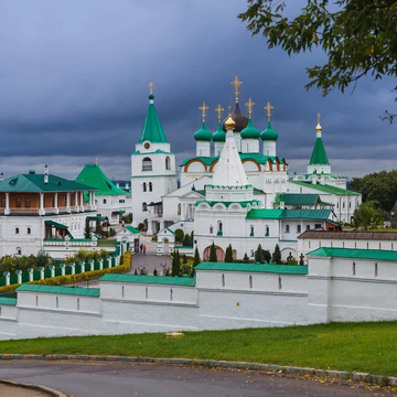 Автобусная экскурсия по Нижнему Новгороду с посещением Печёрского монастыря и канатной дороги Автобусная экскурсия по Нижнему Новгороду с посещением Печёрского монастыря и канатной дороги