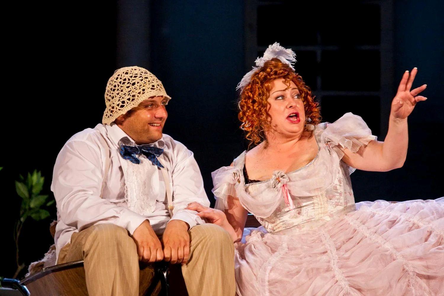 Бесплатно на спектакли с Безруковым и Ароновой в Петербурге