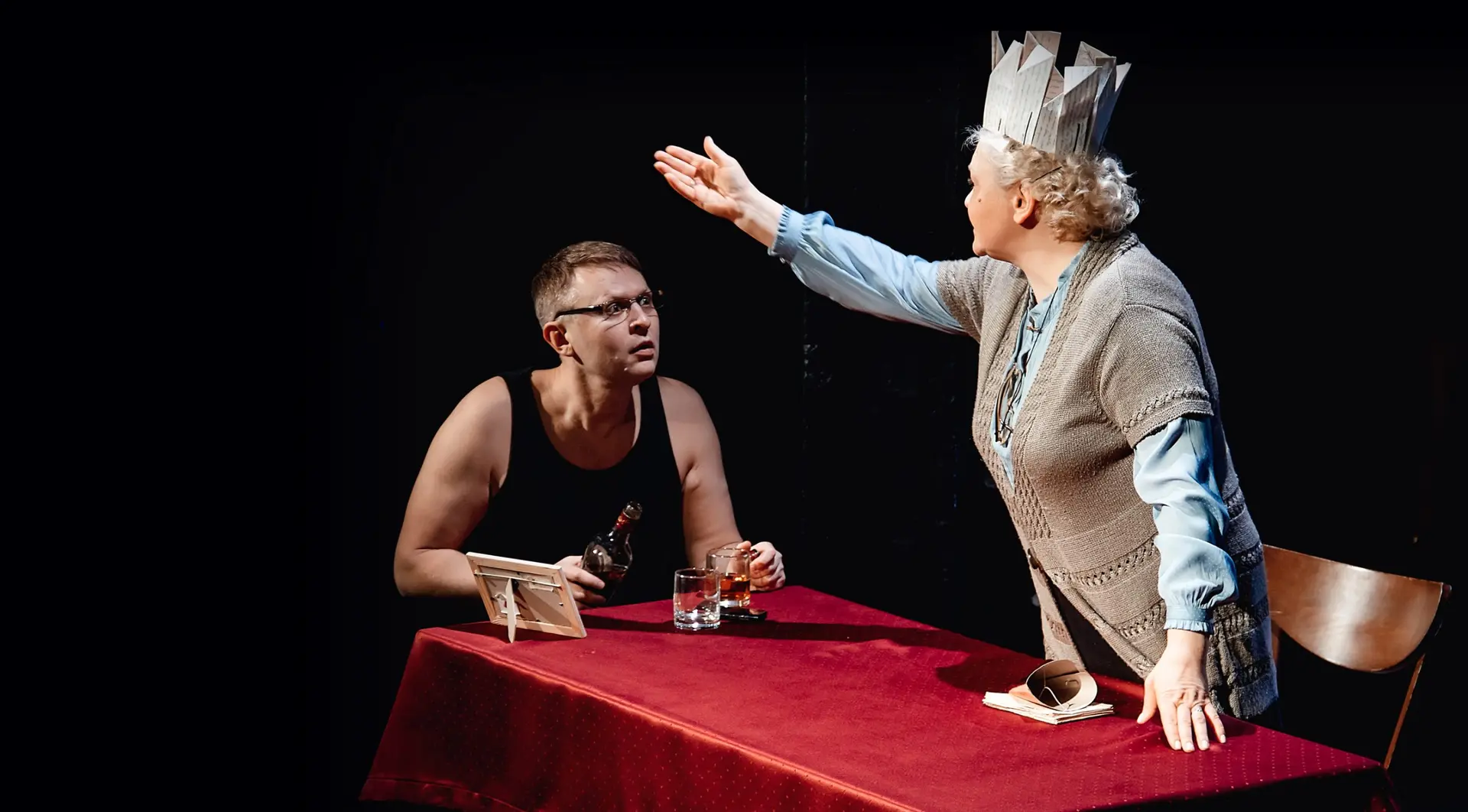 Спектакль «Офелия боится воды»