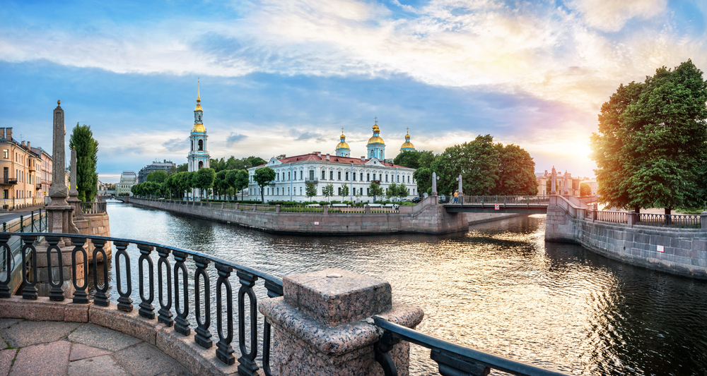 Вечерняя экскурсия «Петербургские трущобы» со скидкой до 36%