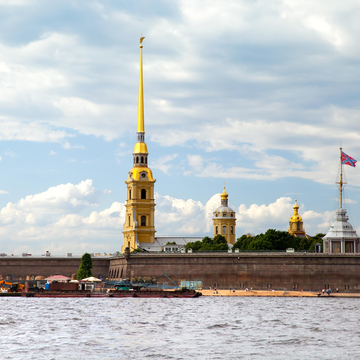 Прогулки по рекам и каналам от Петропавловской крепости со скидкой до 79%