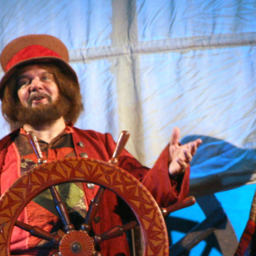 Спектакль «Аленький цветочек» в Театре комедии им. Акимова со скидкой до 20%