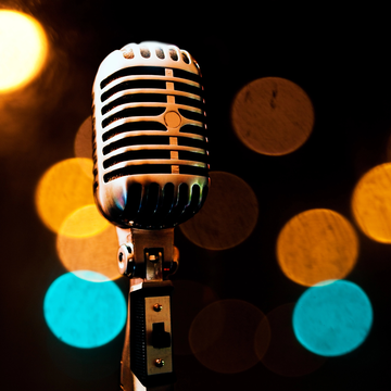 Шоу-импровизация «Трое» Шоу-импровизация «Трое» со скидкой 20%