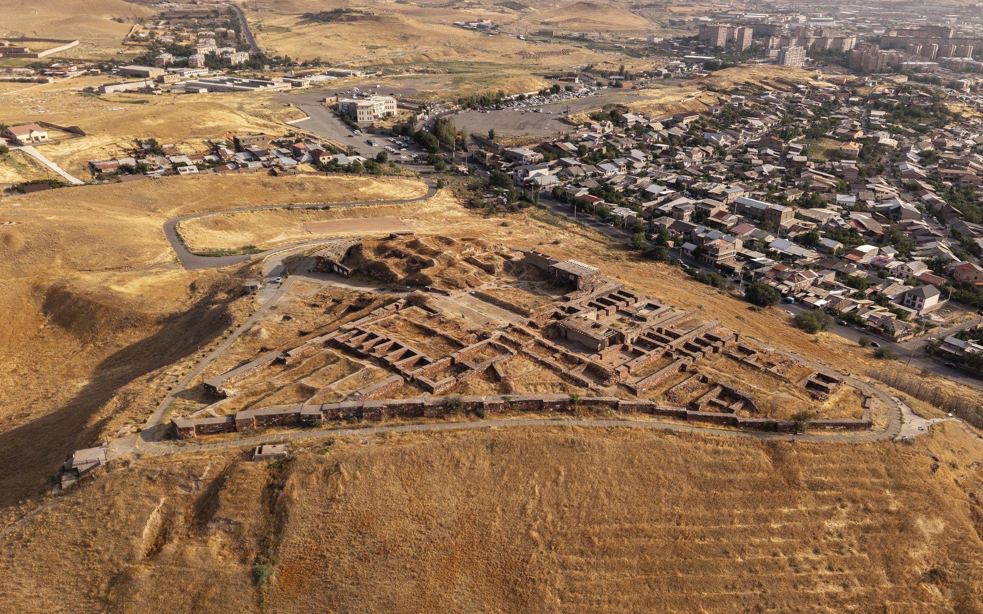 Пешеходная экскурсия «Тейшебаини, последняя столица Урарту»