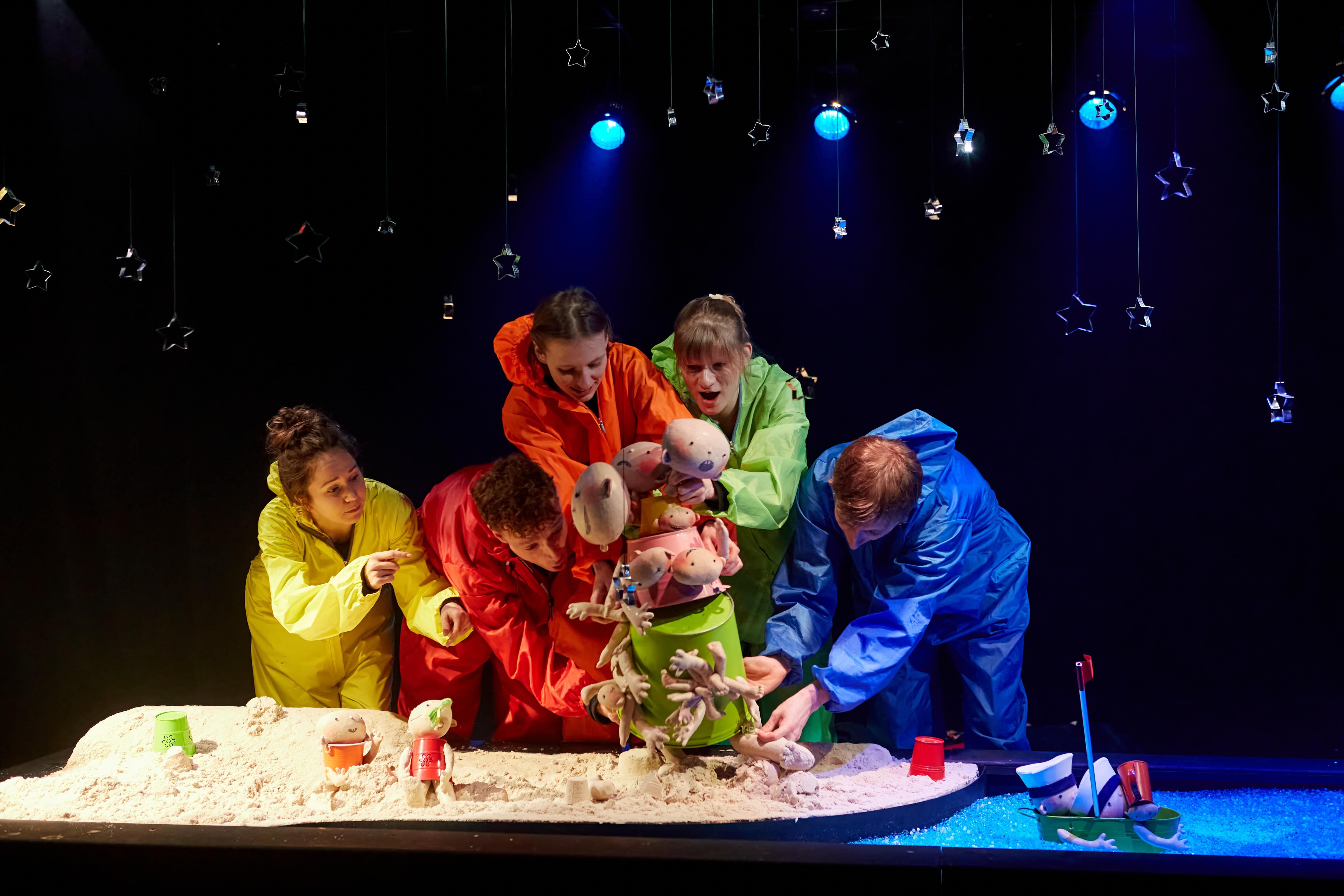 Спектакль «Песочница» в Karlsson Haus со скидкой 20%