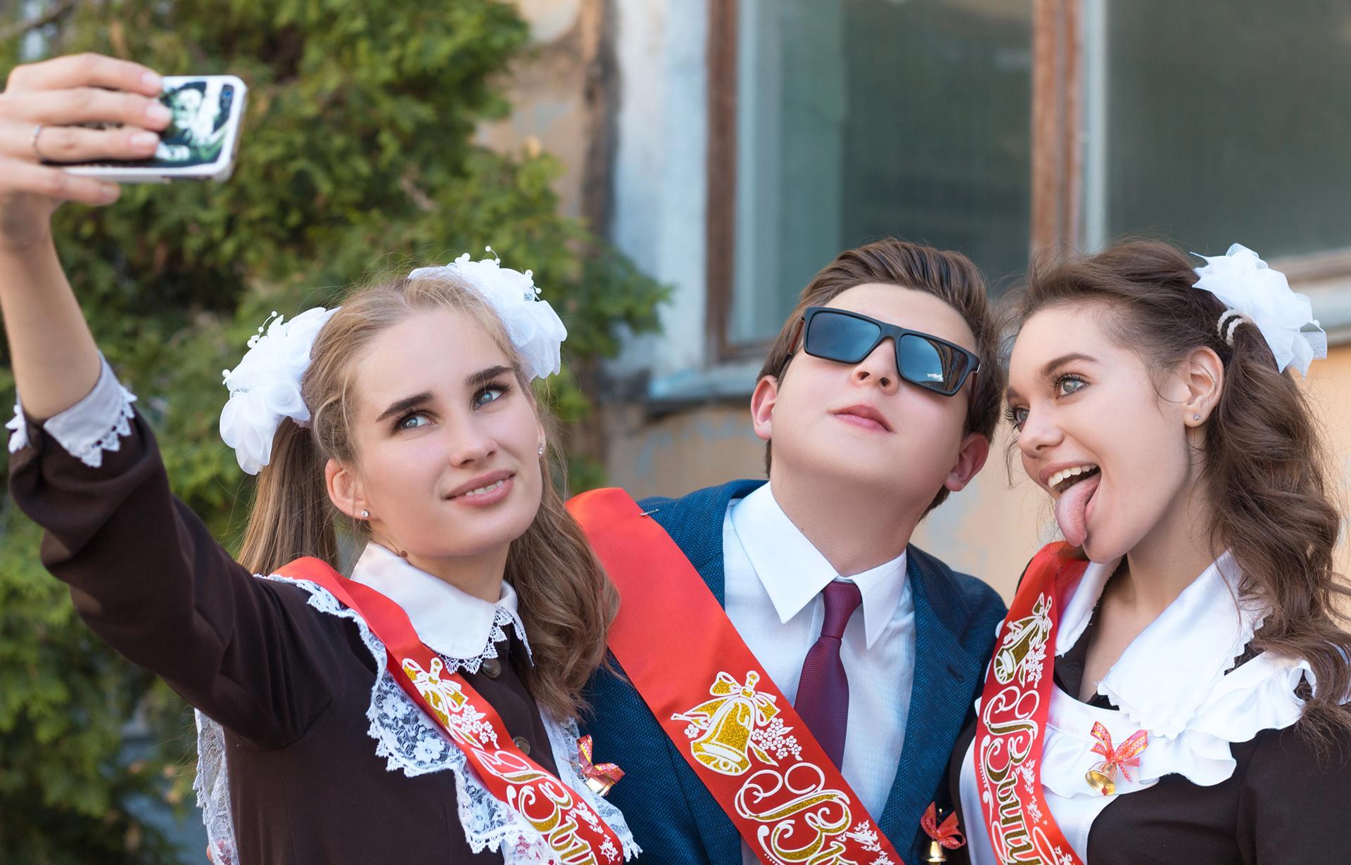 Когда в 2026 году пройдут последние звонки и выпускные: даты