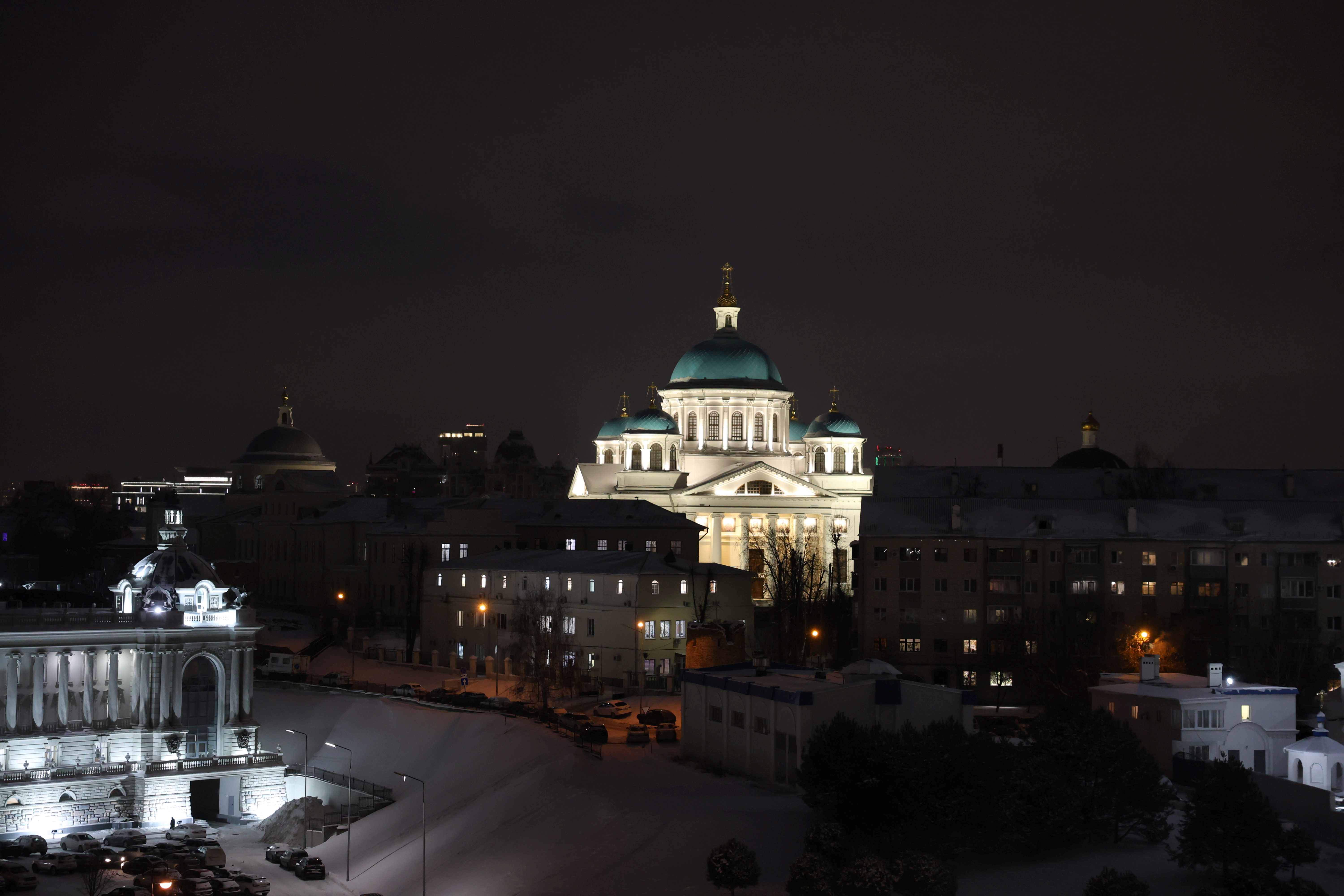 Автобусная экскурсия «Ночная Казань» с катанием на колесе обозрения со скидкой до 79%
