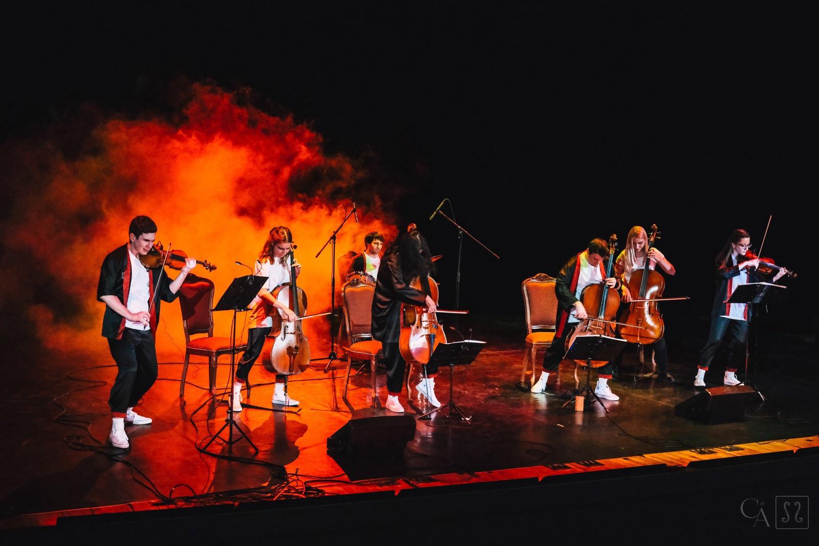 Концерт Atomic Cellos «Рок-хиты на виолончелях» со скидкой 30%