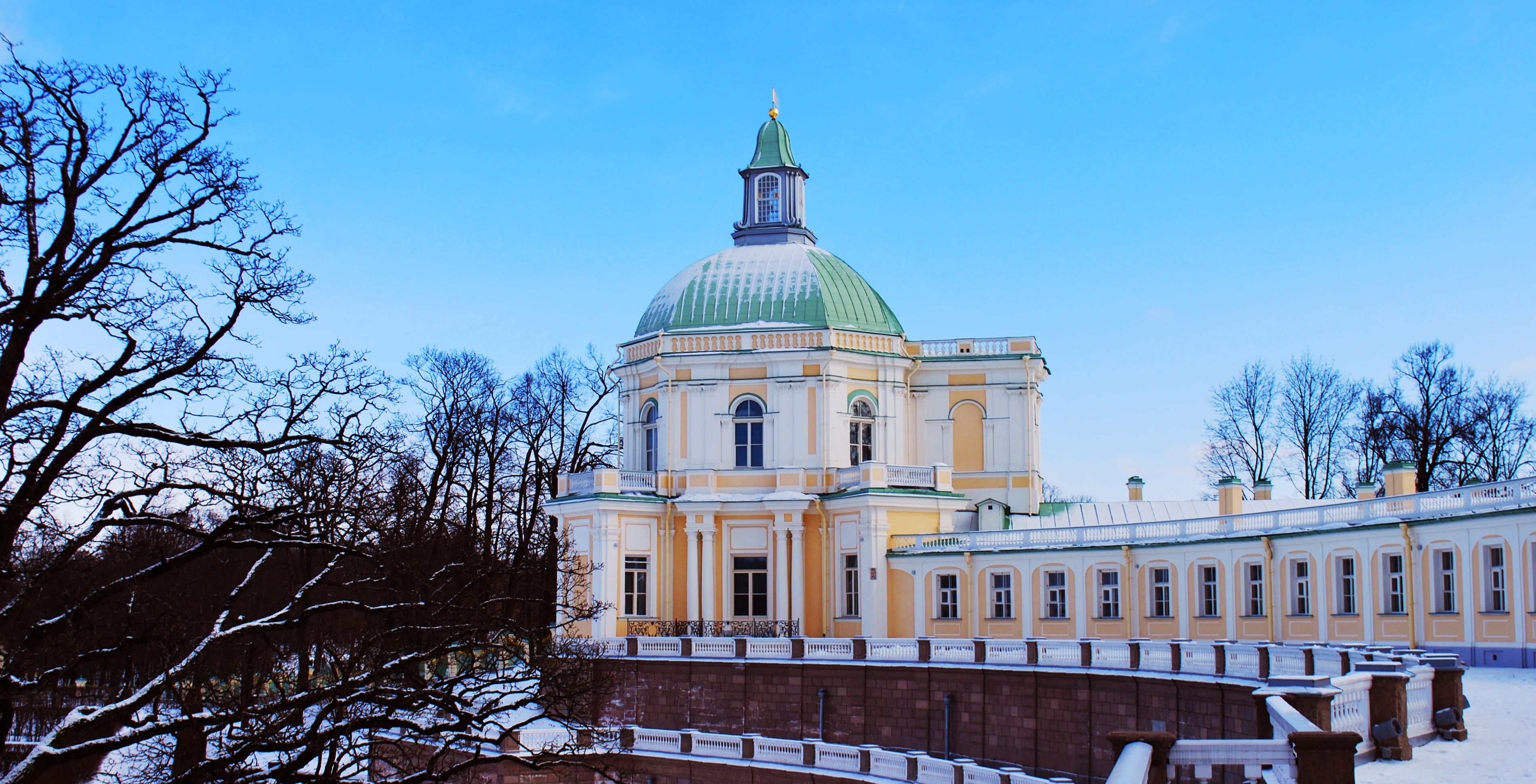 Экскурсия «Ораниенбаум. Всё включено» со скидкой до 49%