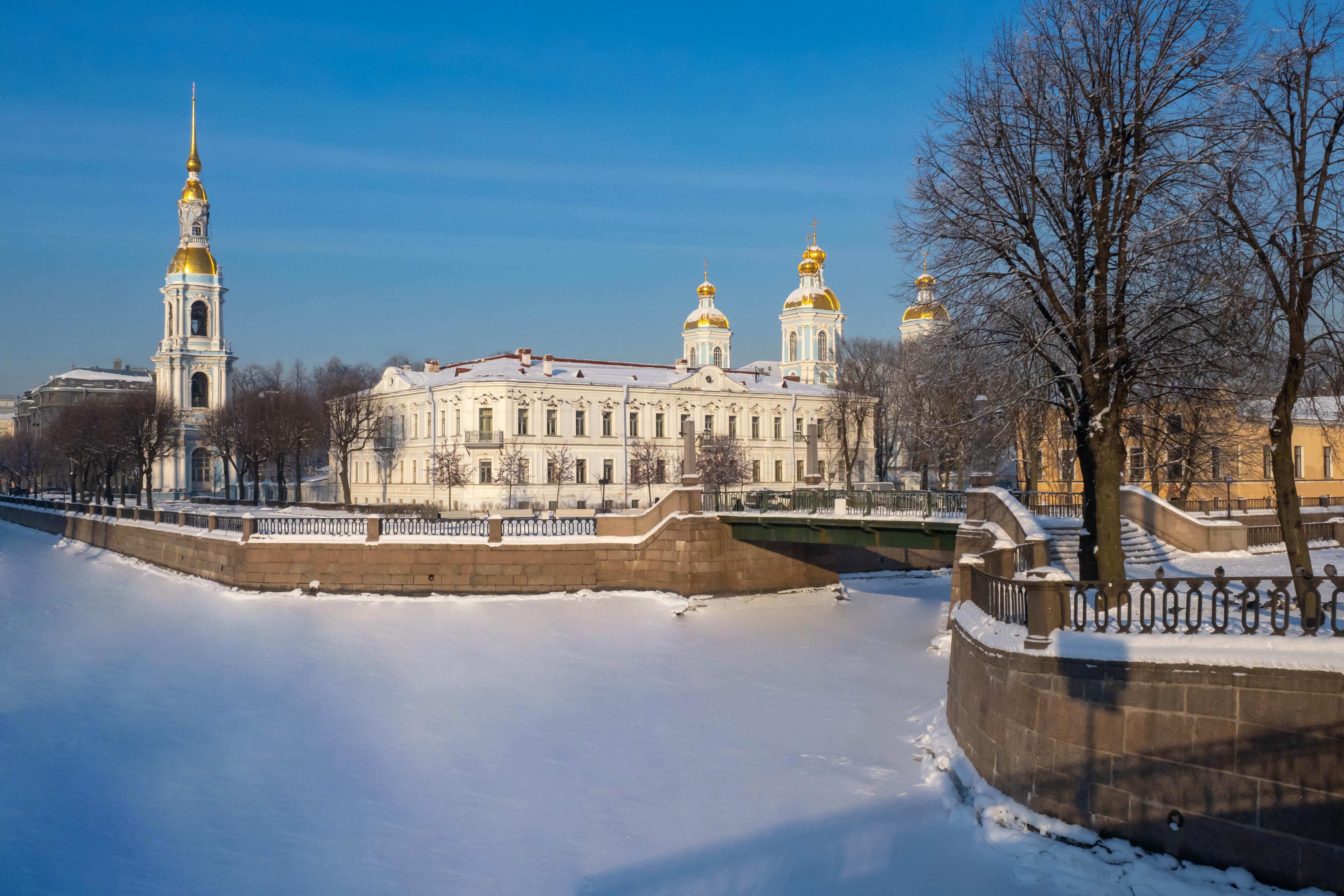 Автобусная обзорная экскурсия с посещением Никольского собора со скидкой до 36%