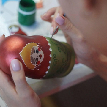 Музей русского быта «Изба-Забава» с мастер-классом по росписи матрёшки со скидкой до 32%