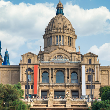 Квест «Спасти мир» на горе Монтжуик со скидкой 25%