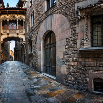 Барселона после заката: тайны, которые просыпаются ночью