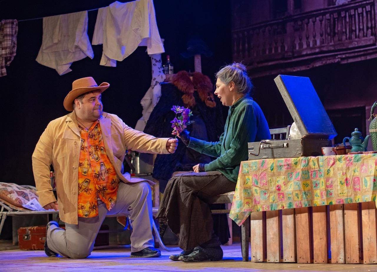 Спектакль «Дорогая Памела, или Как пришить старушку» с Сергеем Ростом ...