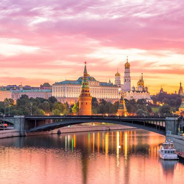 Прогулка по Москве-реке «Центральный маршрут» на люкс-теплоходе «Соболь» и «Августина»