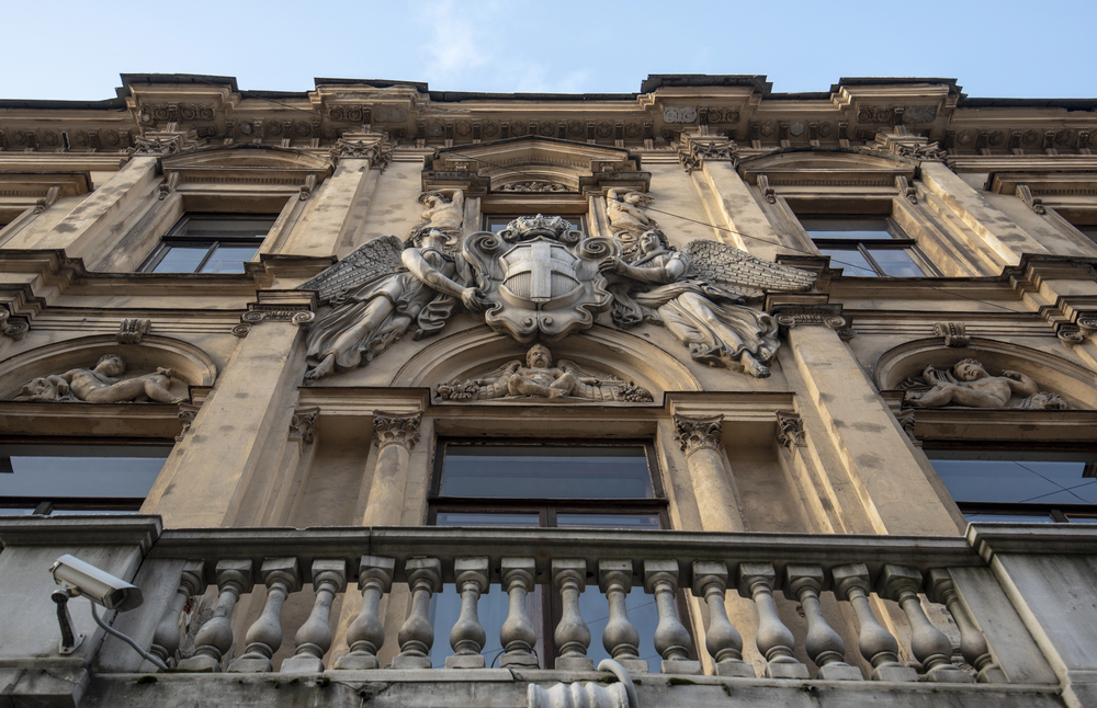 Аудиоэкскурсия «Бриллиантовая улица: истории ювелирных домов Петербурга»