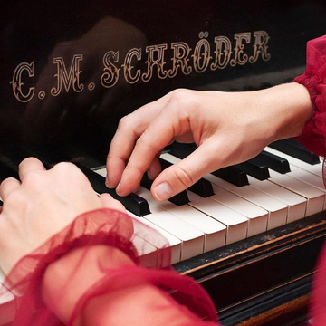 Концерт Елены Чупахиной «Бегущая тень» Концерт Елены Чупахиной «Бегущая тень» со скидкой 20%