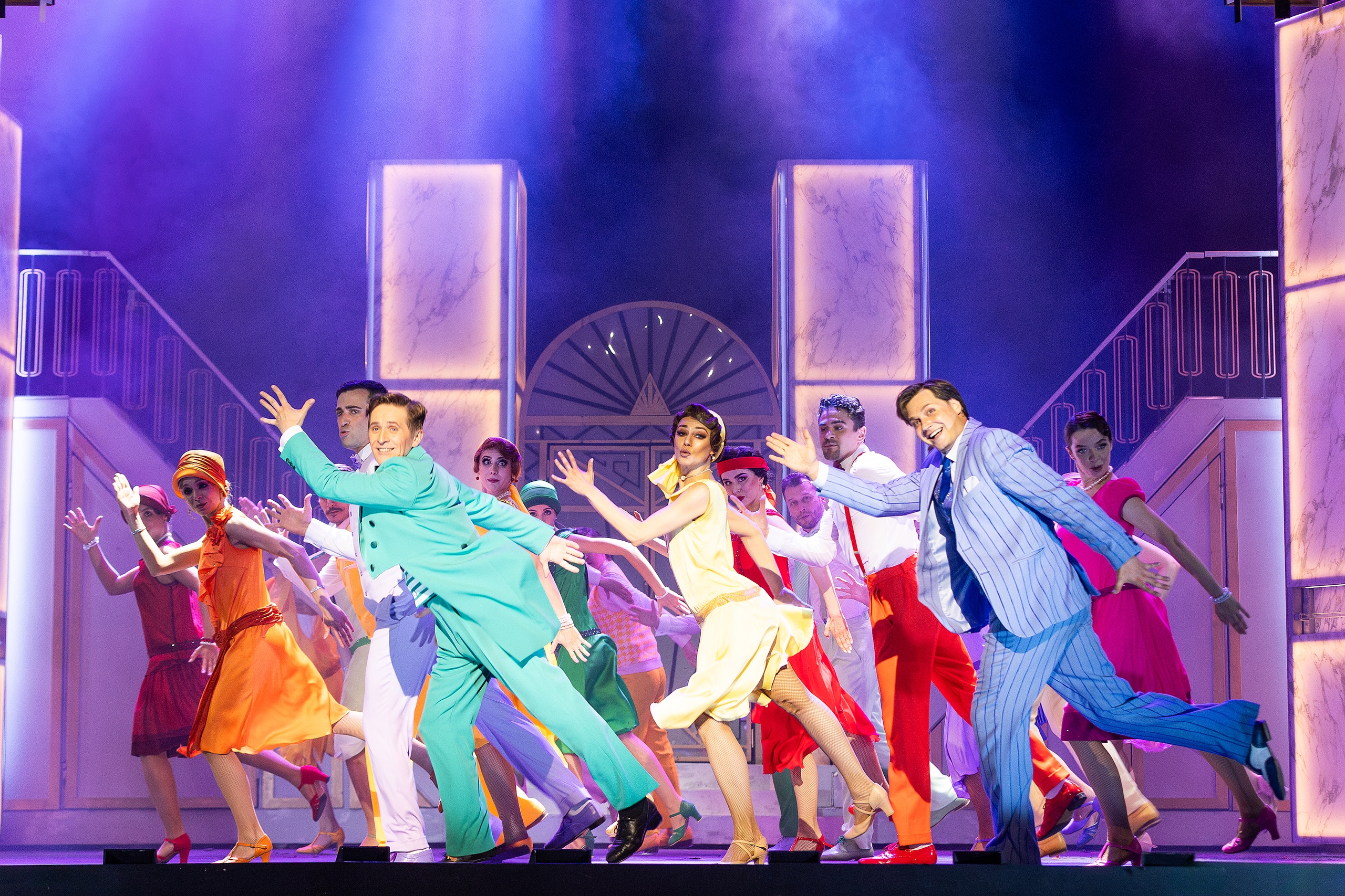 Мюзикл «Хорошенькое дельце, или Непыльная работёнка» на сцене Театра музыкальной комедии Мюзикл «Хорошенькое дельце, или Непыльная работёнка» на сцене Театра музыкальной комедии