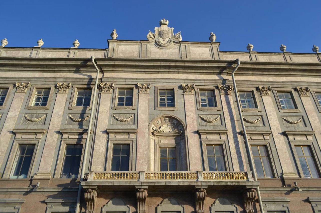 Аудиоэкскурсия по залам Мраморного дворца «Дворцовые интерьеры и шедевры разных эпох» с входным билетом