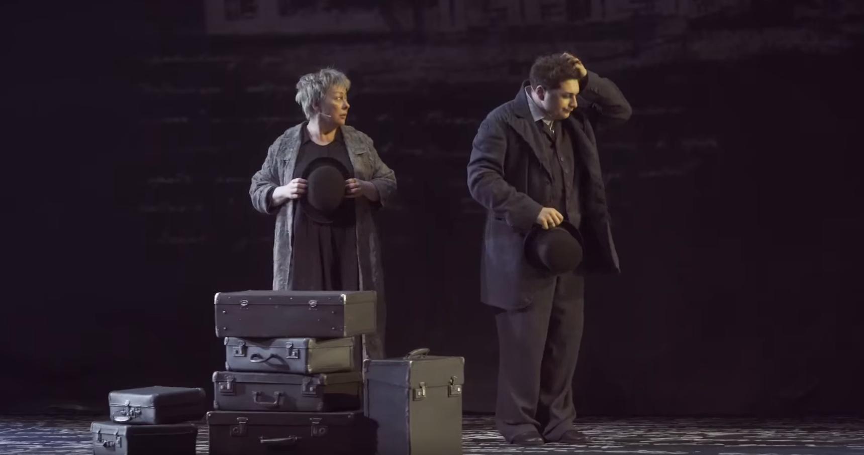 Спектакль с Марией Ароновой покажут в кино по всей России