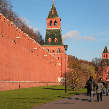 Экскурсия-квест «От Кремлёвской стены до Китайской» Экскурсия-квест «От Кремлёвской стены до Китайской» со скидкой 50%