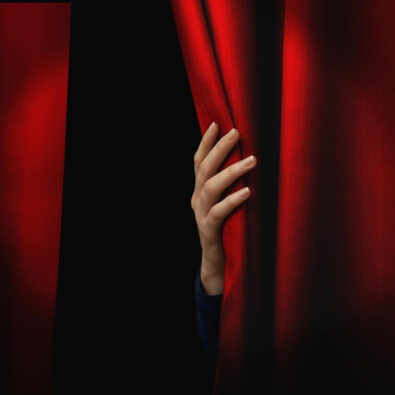 Иммерсивное шоу «Мастер и Маргарита: Фагот. История фиолетового рыцаря» со скидкой 23%