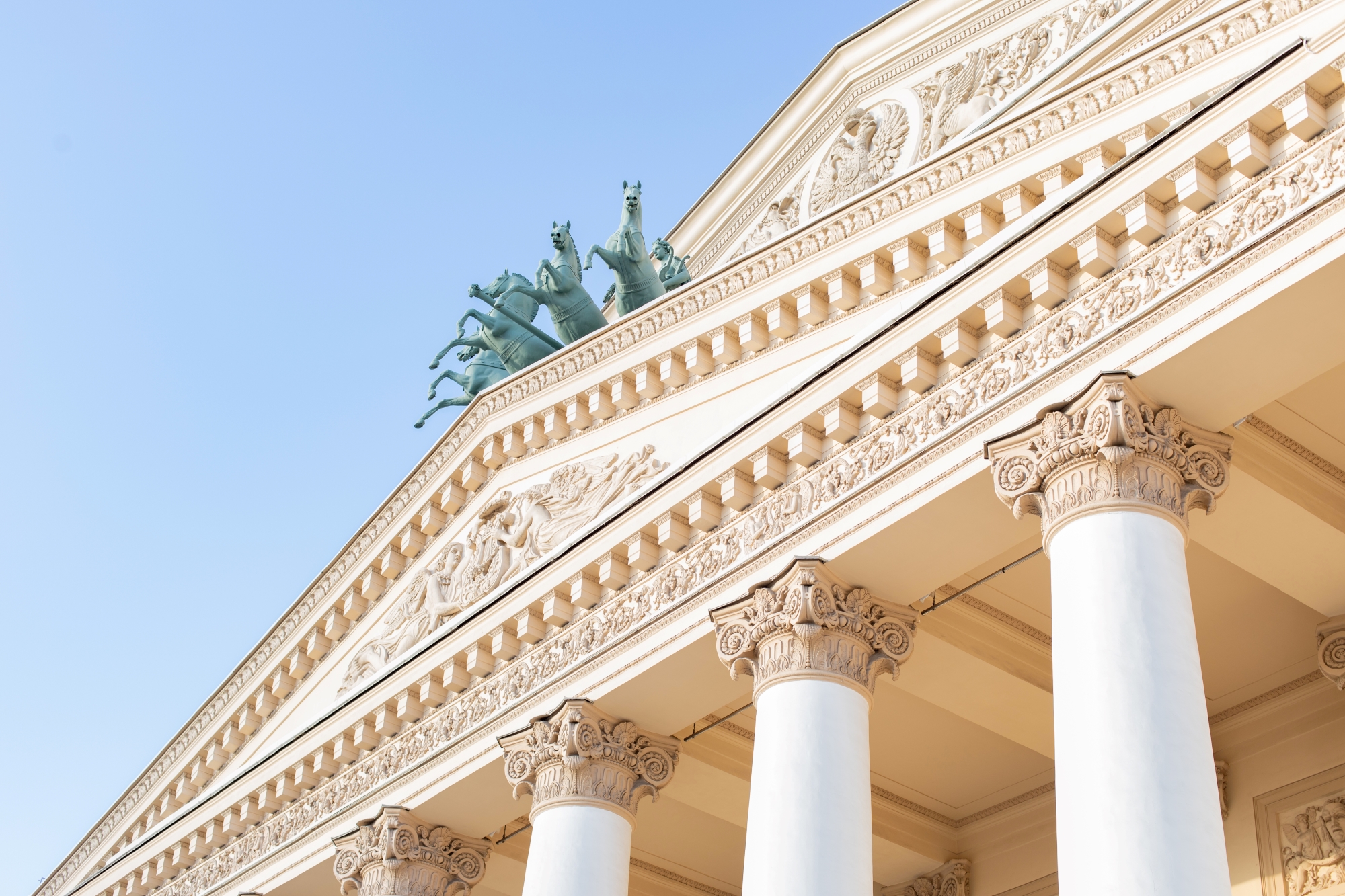 Обзорная экскурсия «На автобусе — по красавице Москве» со скидкой 20%